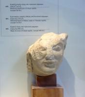 Akr 658. Κεφαλή της Αθηνάς από νησιωτικό μάρμαρο. Τέλος του 6ου αιώνα π.Χ.