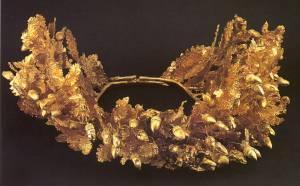 Βεργίνα: Το χρυσό στέμμα του βασιλιά Φιλίππου που βρέθηκε μέσα στη χρυσή λάρνακα.