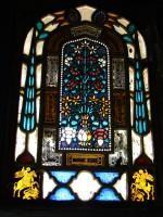 Αρχοντικό Νεραντζόπουλου: Και δεύτερο παράθυρο - βιτρό με τους Αγίους