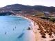 Η παραλία Καλό Λιβάδι στη Μύκονο: Σε αναζήτηση σκιάς!