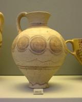 8614. Clay jug of Cycladic type with bi-chrome decoration of circles. Grave L