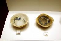 5124, 5302. Small marble bowls with traces and remnants of blue pigments.