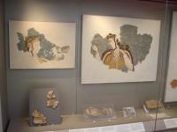 Εθνικό Αρχαιολογικό Μουσείο: Η Προθήκη με τις υπόλοιπες τοιχογραφίες από τις Μυκήνες