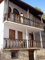 Delinaneio Folklore Museum: The preserved traditional building housing it.