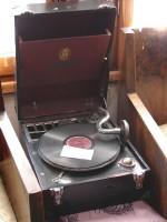 Delinaneio Folklore Museum: Phonograph from the beginning of the 20th century