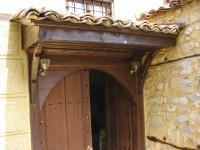 Dolgiras Mansion: A closer look at the main door