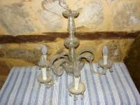 Dolgiras Mansion: Vintage chandelier on show