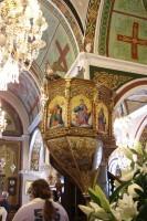Η Ιερά Μονή της Παναγιάς της Τουρλιανής, στην Άνω Μερά: Τμήμα του ναού με τον Άμβωνα
