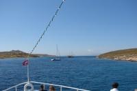 Approaching Delos: In the strait between Delos and Rhenia