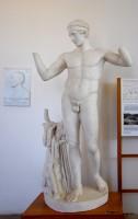 Delos Archaeological Museum: The “Diadoumenos” statue