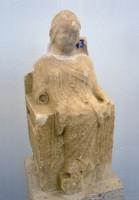Αρχαιολογικό Μουσείο Δήλου: Άγαλμα ένθρονης Ήρας