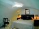 Katikies Hotel-Suites-Villa: Hotel bedroom