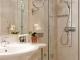Chloe Hotel: Superior Double-Luxury Suite Bathroom