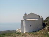 Tinos Exobourgo: Picturesque Chapel perched over the precipice of some 640 m height