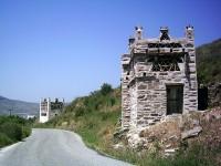 Tinos : Three dovecotes past Krokos Village on the way to Komi