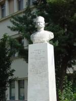 Livadia: Lambros Katsonis Statue