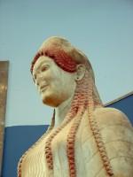 Akr 671. Άγαλμα Κόρης (Μπούστο)