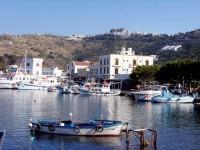 Island hopping in Greece with Semeli